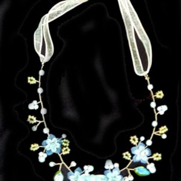FRENCH HAND WIRED GLASS BEAD FLORAL NECKLACE - Picture 7 of 12